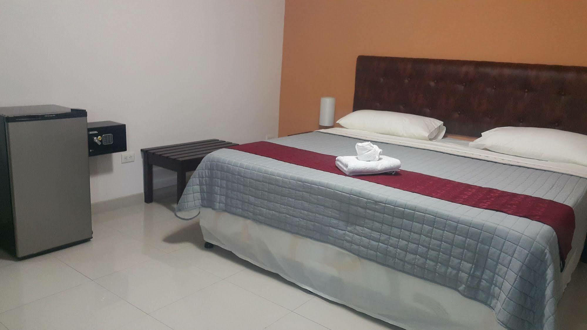 Hotel Portal Colonial San Jose  Ngoại thất bức ảnh