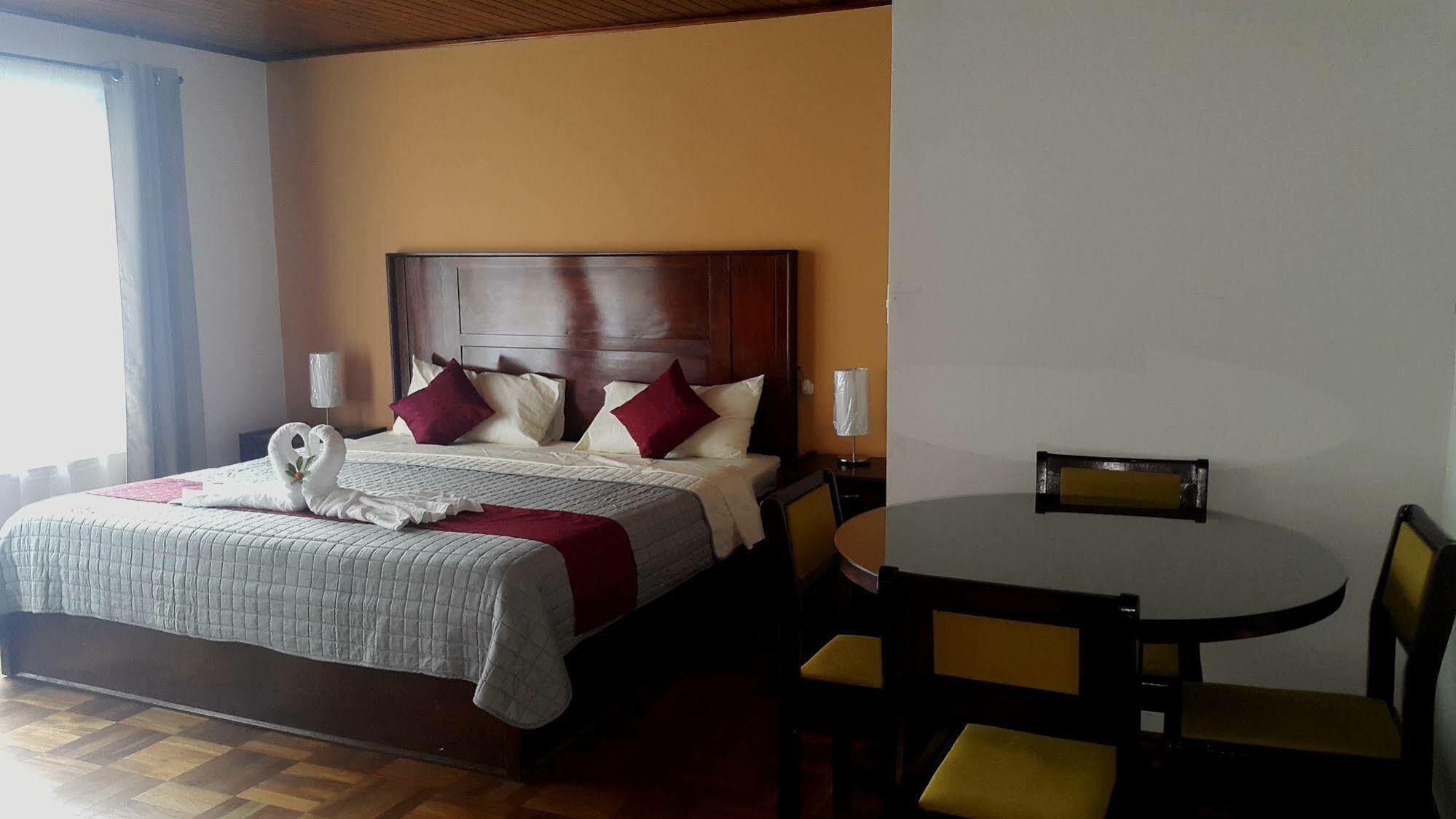 Hotel Portal Colonial San Jose  Ngoại thất bức ảnh