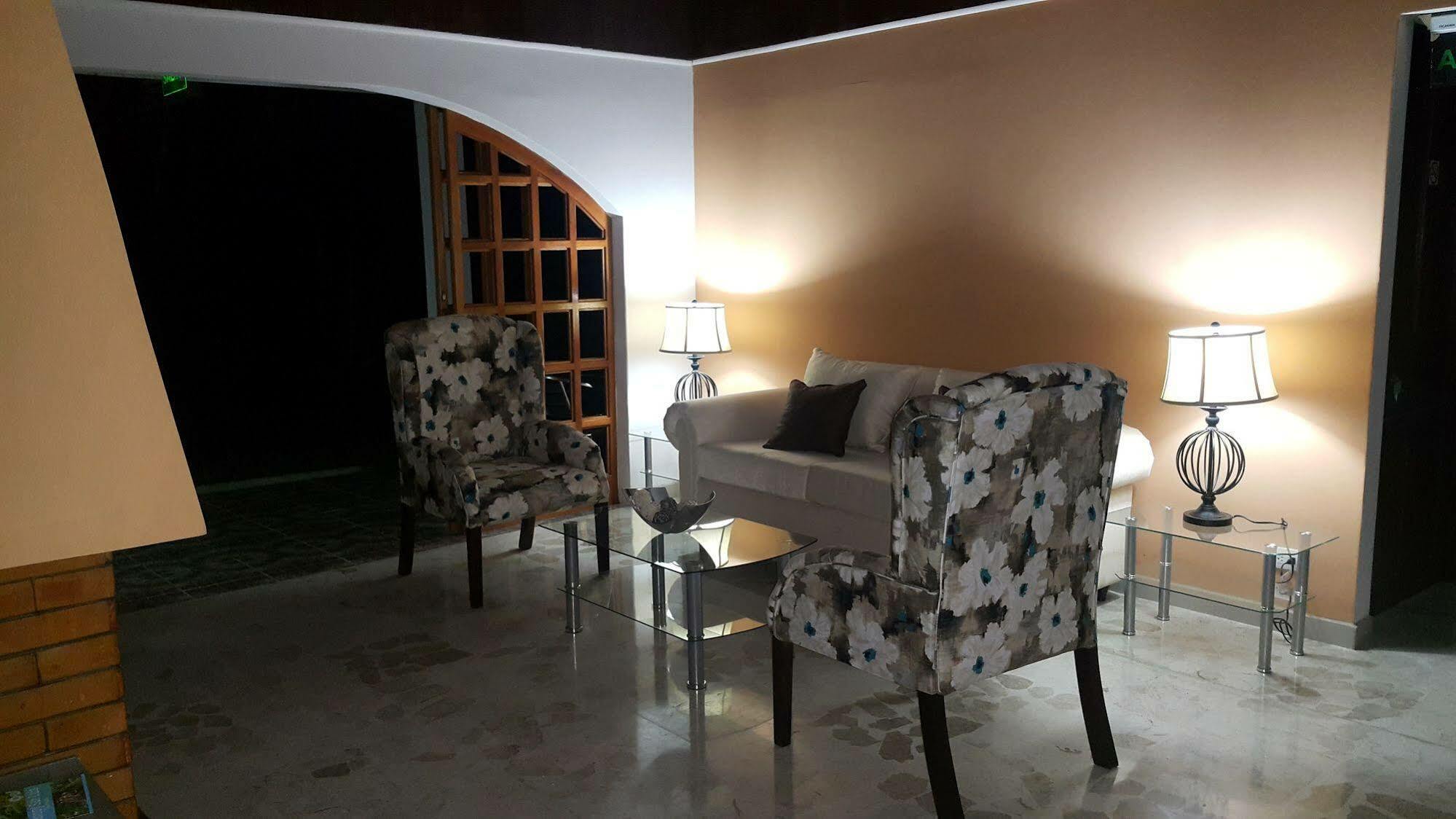 Hotel Portal Colonial San Jose  Ngoại thất bức ảnh
